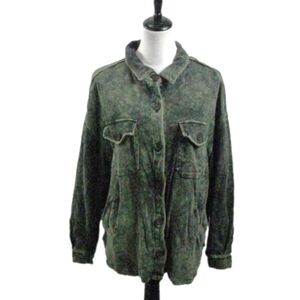 Zenana Green/Black Distressed Button Front Shacket Size Large